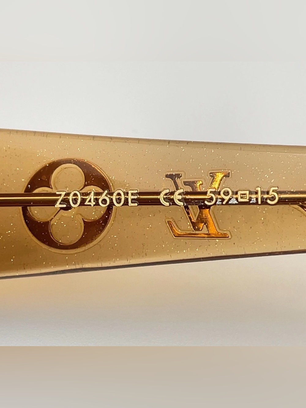 Auth LV ZO460E Obsession GM 59
15 Sunglasses Glitter Honey W/
Box - Picture 15 of 16